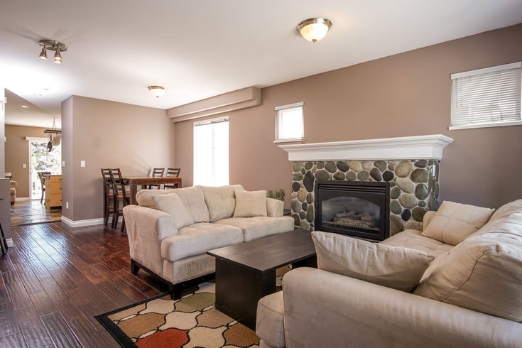 10 12110 75a Avenue - West Newton TWNHS, 4 Bedrooms (R2173421)