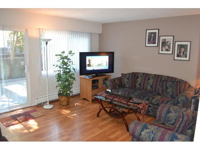 69 9374 122nd Street - Queen Mary Park Surrey TWNHS, 3 Bedrooms (F1449320)