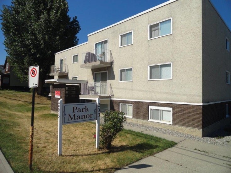 101 & 302, 203 11th Avenue South (Park Manor) - Cranbrook Multi-family for Rent, 1 Bedroom 