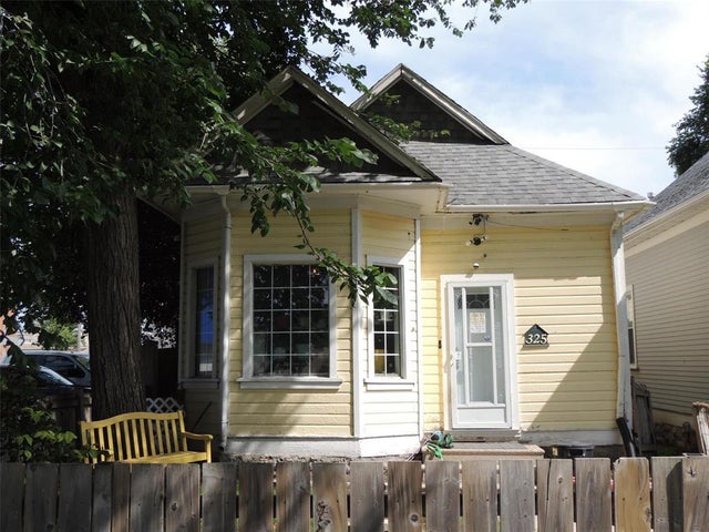 325 Aubrey Street - Winnipeg House for Sale, 2 Bedrooms (202521114)