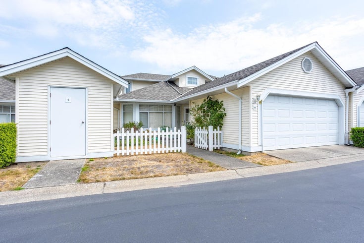 98 9208 208 Street - Walnut Grove Townhouse, 3 Bedrooms (R2804328)