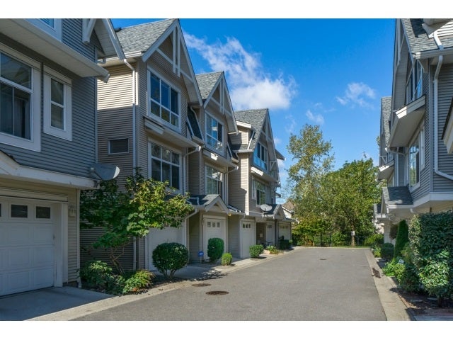 36 6450 199 Street - Willoughby Heights Townhouse, 2 Bedrooms (R2001928)