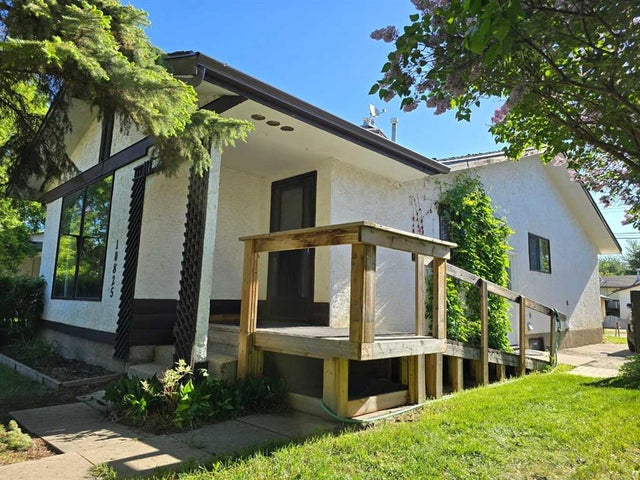 10825 91 Street  - Lower West Peace Semi Detached (Half Duplex) for Sale, 3 Bedrooms (A2252815)