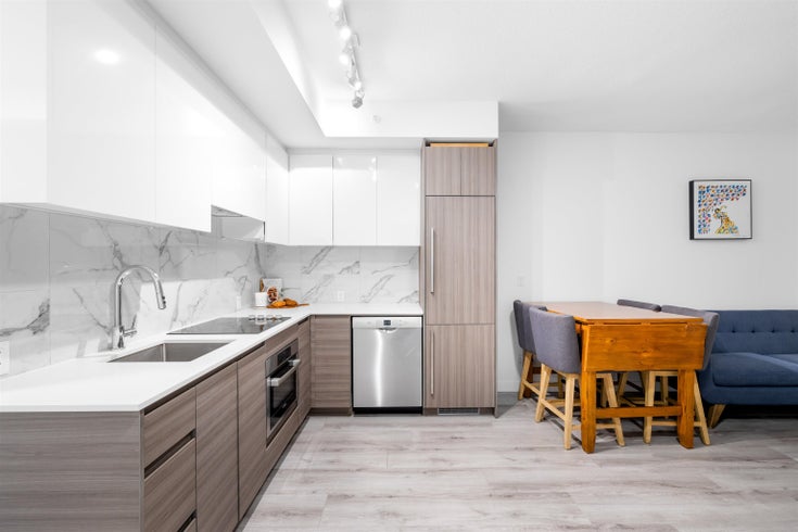 2010 - 10626 City Parkway - Whalley Apartment/Condo for Sale, 2 Bedrooms (R2987476)