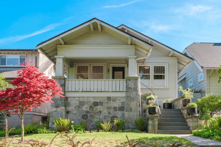3730 W 15th Avenue - Point Grey Single Family Residence for Sale, 2 Bedrooms (R3000211)