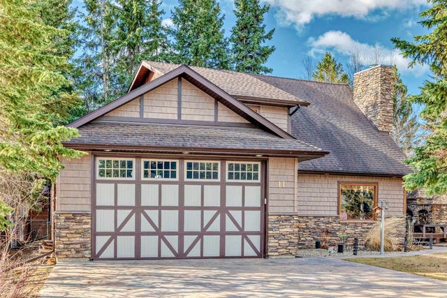 11 Hummingbird Lane  - Other Detached for Sale, 3 Bedrooms (A2211888)