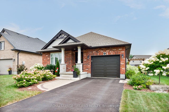 401 Beamish Street - Port Stanley Detached for Sale, 2 + 1 Bedrooms (X12342937)