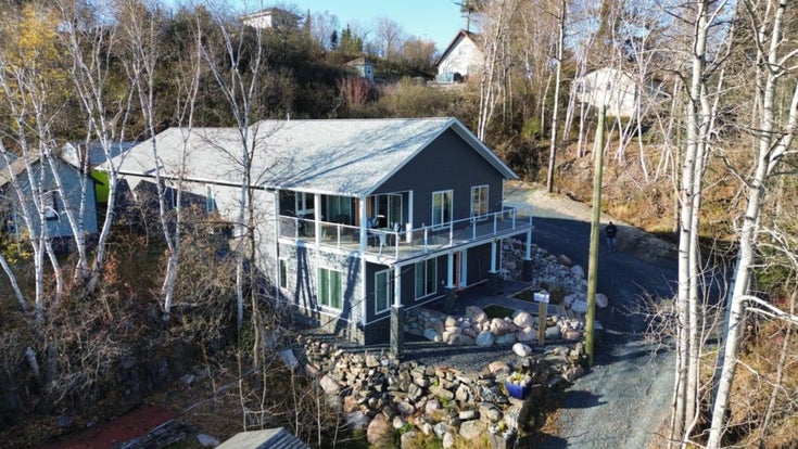 1014.5 Beach Road - Kenora House