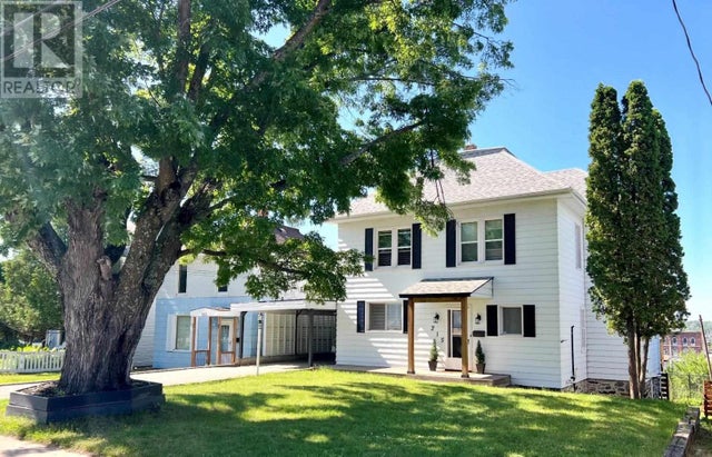 215 First ST N - Kenora for Sale, 5 Bedrooms (TB252071)
