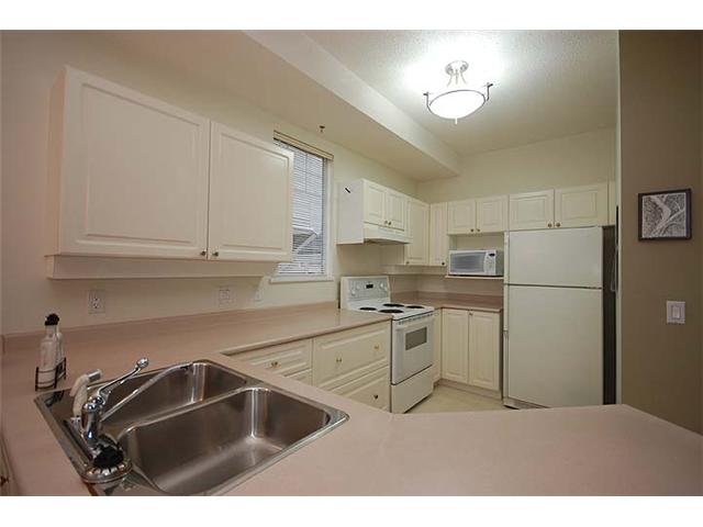 # 23 7501 CUMBERLAND ST - The Crest Townhouse for sale, 4 Bedrooms (V986825) #5