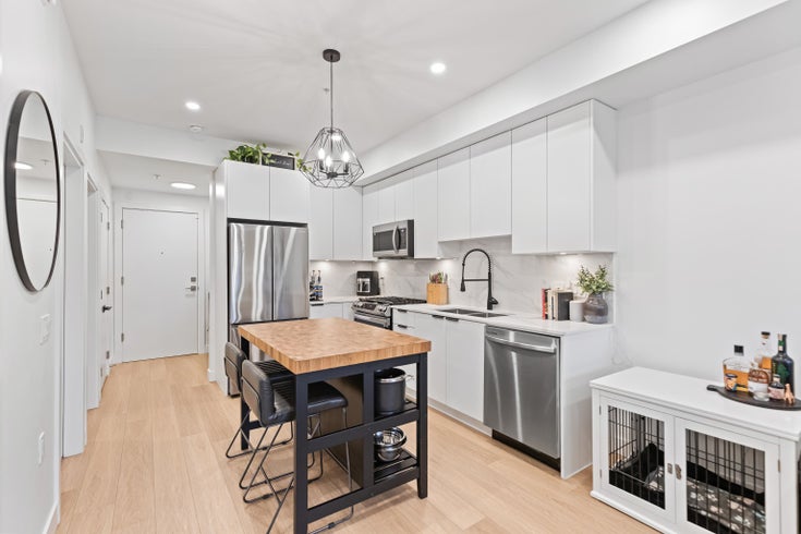 204 - 2331 Kelly Avenue - Central Pt Coquitlam Apartment/Condo for Sale, 1 Bedroom (R3005885)