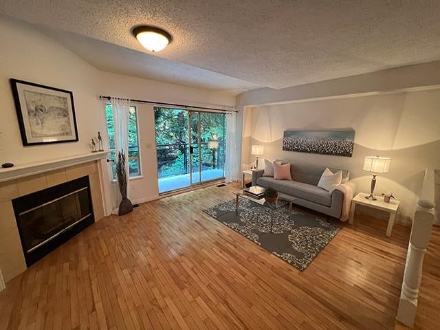 3938 INDIAN RIVER DRIVE - Indian River Townhouse, 3 Bedrooms (R2728837)