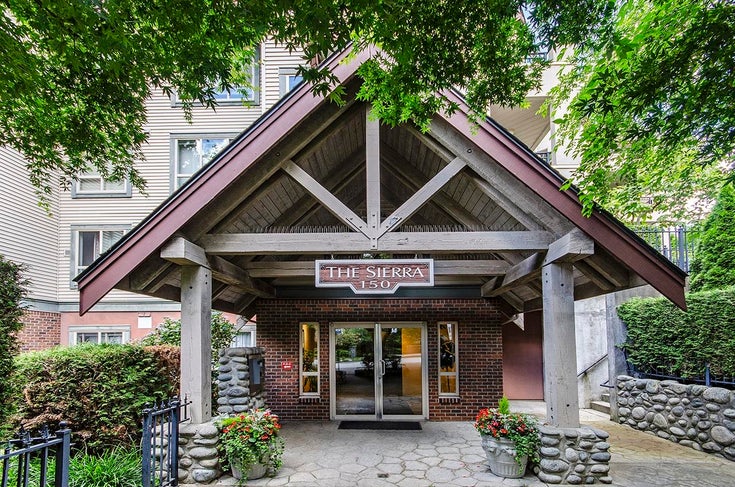 302 150 W 22ND STREET - Central Lonsdale Apartment/Condo, 2 Bedrooms (R2799557)