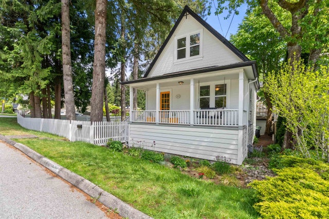3092 Allan Road - Lynn Valley Single Family Residence for Sale, 2 Bedrooms (R3004343)