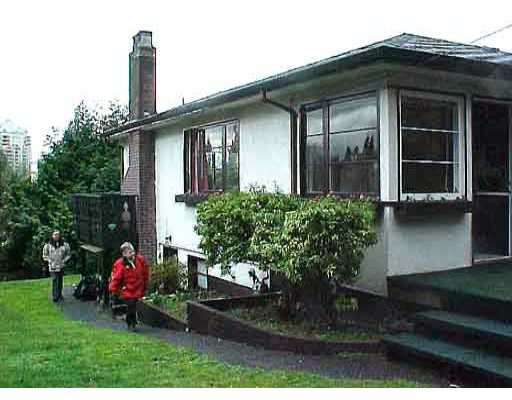 751 EVELYN DR - Park Royal Single Family Residence, 4 Bedrooms (V272635)
