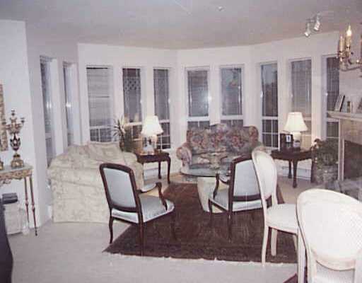 # 101 1550 FELL AV - VNVHM Apartment/Condo, 1 Bedroom (V364636)