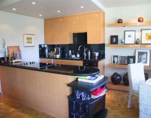 # 705 1930 MARINE DR - Ambleside Apartment/Condo, 1 Bedroom (V511182)