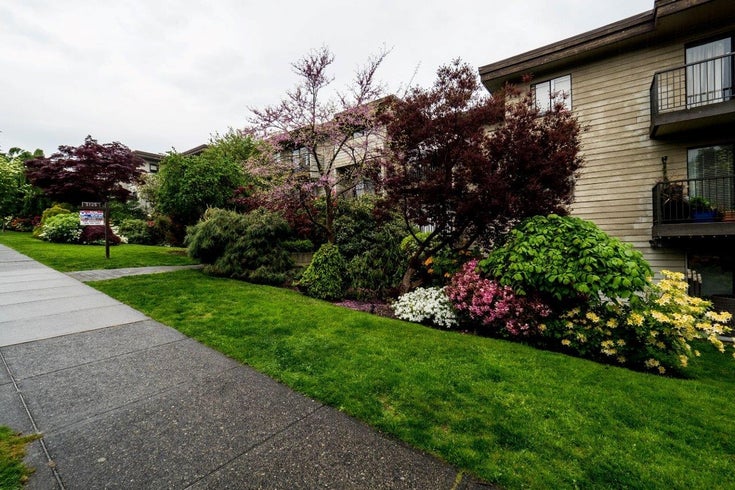 307 2125 W 2ND STREET - Kitsilano Apartment/Condo, 1 Bedroom (R2062390)