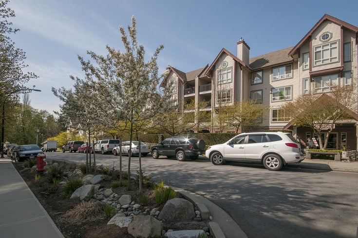 # 104 150 W 22ND ST - Central Lonsdale Apartment/Condo, 2 Bedrooms (V1058360)