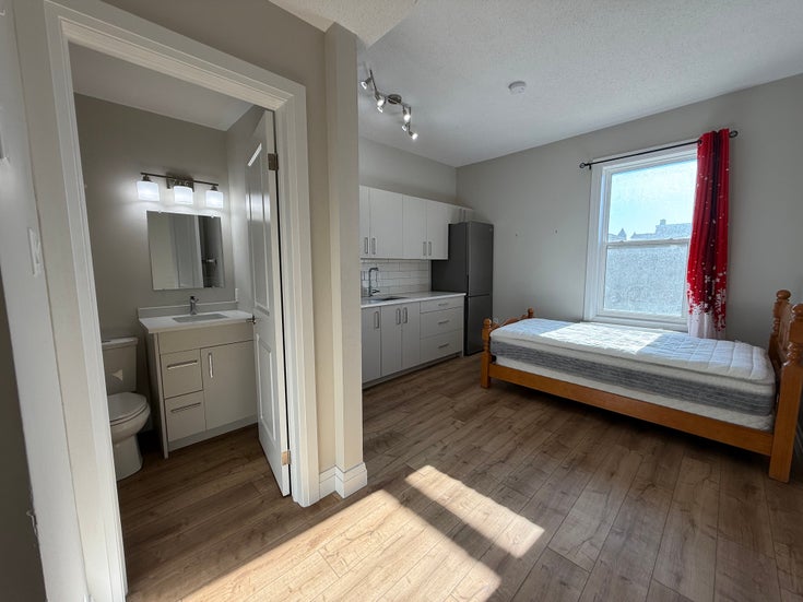 521 Bay Street Unit #5B, Midland, Ontario L4R 1L2 - Midland Condo Apartment for Rent(S12530060	)