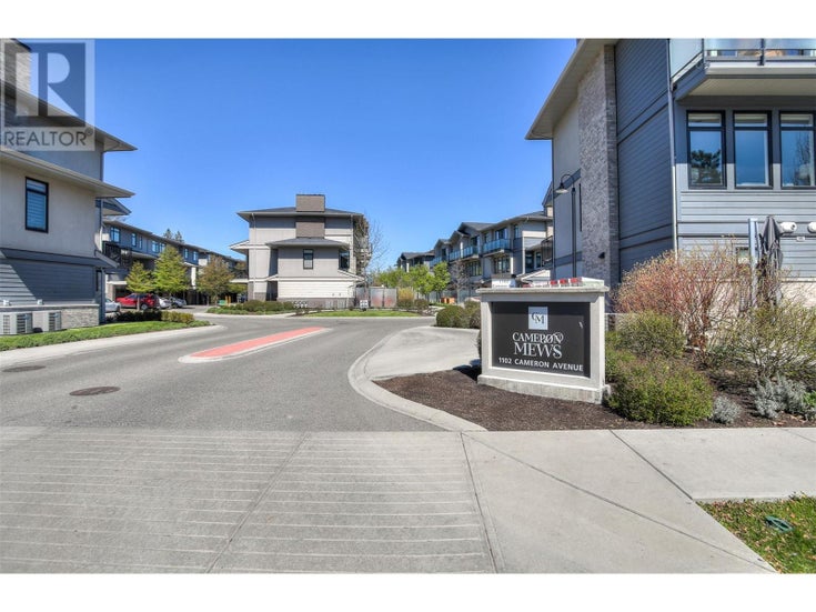 1102 Cameron Avenue #16 - KS - Kelowna South House, 3 Bedrooms (10343816)