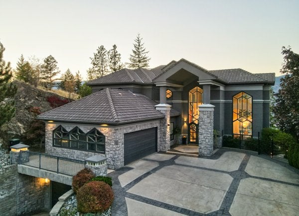 258 Camelot Court - GL - Glenmore House, 5 Bedrooms (10241779)