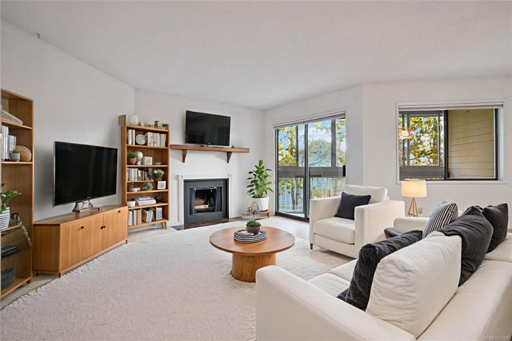 504 - 69 Gorge Rd W - SW Gorge Condo Apartment for Sale, 2 Bedrooms (1021055)