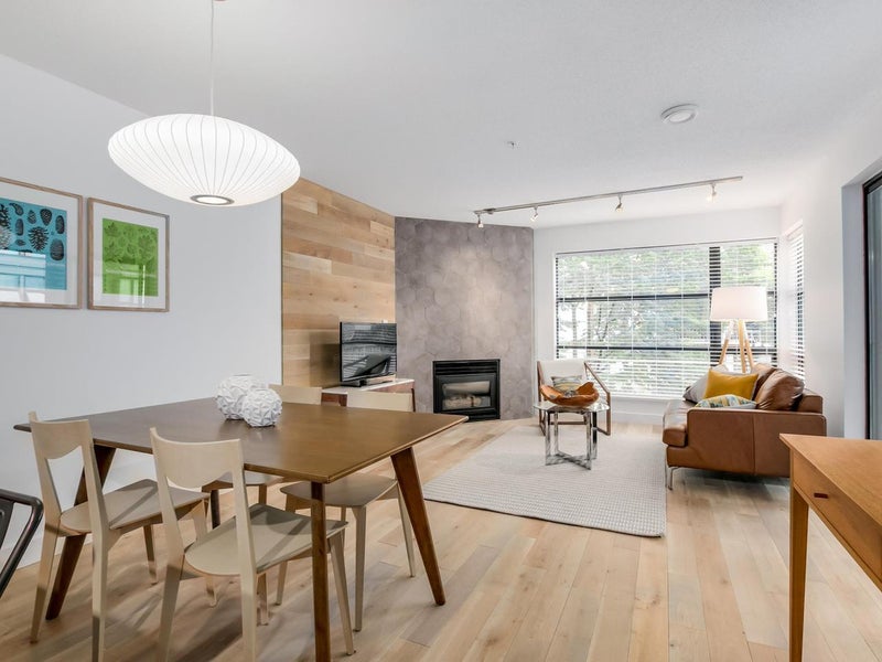404 124 W 3RD STREET - Lower Lonsdale Apartment/Condo for sale, 2 Bedrooms (R2084084) #1