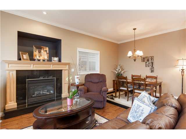 320 E 5TH ST - Lower Lonsdale 1/2 Duplex for sale, 4 Bedrooms (V1051755) #2