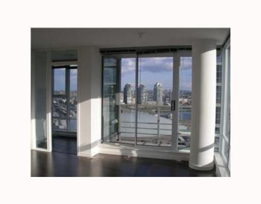 # 1710 668 CITADEL PARADE BB - Downtown VW Apartment/Condo for sale, 2 Bedrooms (V761355) #1