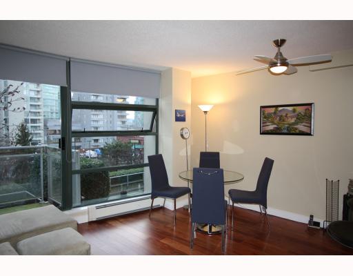 # 305 1688 ROBSON ST - West End VW Apartment/Condo for sale, 1 Bedroom (V804801) #4