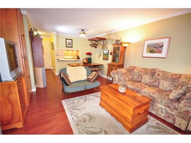 # 202 3275 MOUNTAIN HY - Lynn Valley Apartment/Condo for sale, 2 Bedrooms (V970071) #3