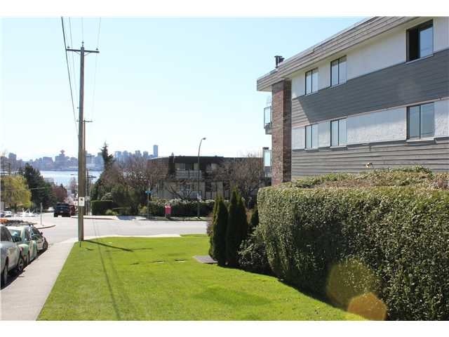 #10 308 W 2nd St - Lower Lonsdale Apartment/Condo for sale, 2 Bedrooms (V1055350) #10