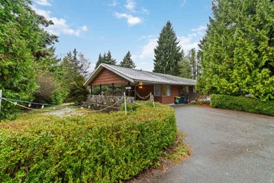 901 COMO LAKE AVENUE - Coquitlam West House/Single Family for sale, 3 Bedrooms (R2945611)