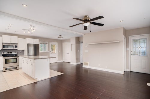 646 Alderson Avenue - Coquitlam West Single Family Residence for Sale, 5 Bedrooms (R2977507)