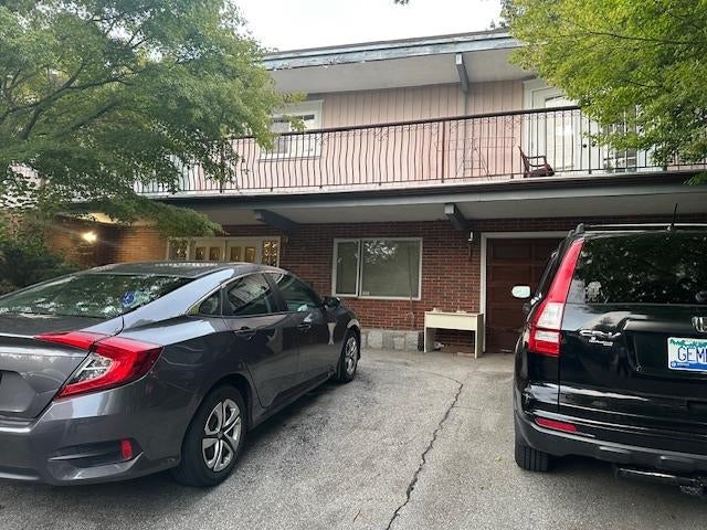 711 Edgar Avenue - Coquitlam West Single Family Residence for Sale, 5 Bedrooms (R3039606)# - 2