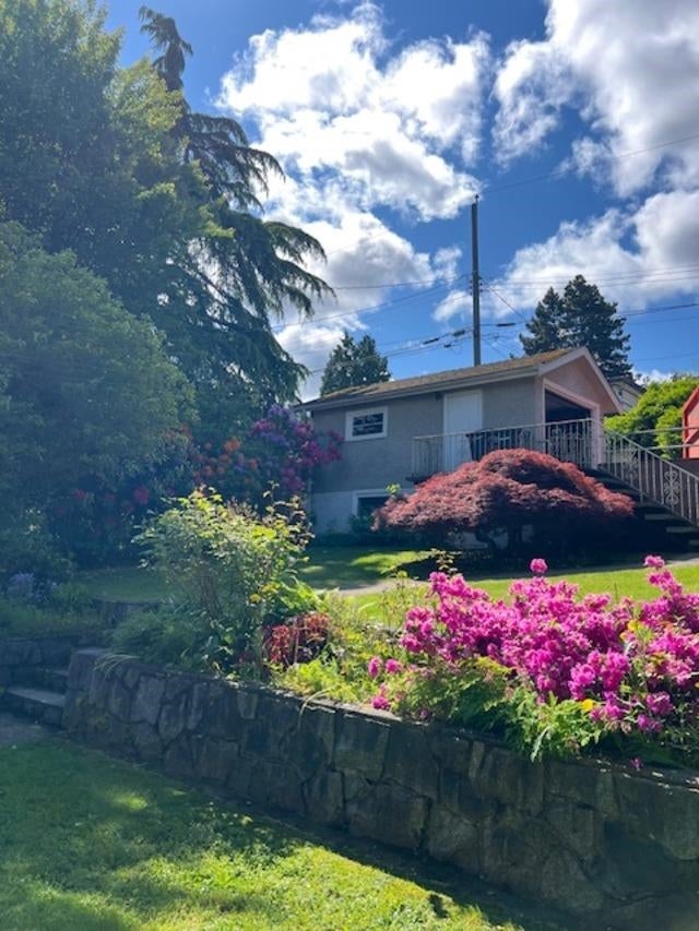 3746 Edinburgh Street - Vancouver Heights single-family-residence for Sale, 3 Bedrooms (R3046732)# - 29