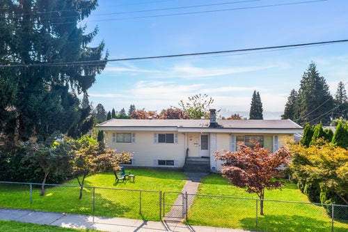 1400 Dansey Avenue - Central Coquitlam Single Family Residence for Sale, 4 Bedrooms (R3047587)