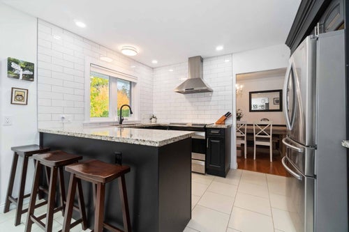 660 Gatensbury Street - Central Coquitlam Single Family Residence for Sale, 3 Bedrooms (R3070903)