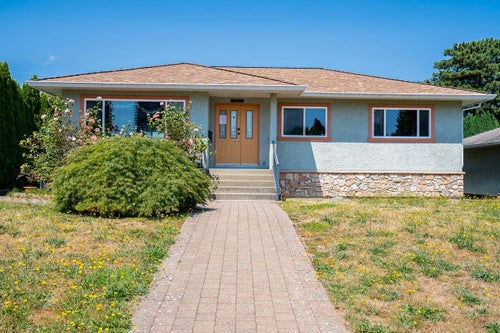 4871 Highlawn Drive - Brentwood Park Single Family Residence for Sale, 6 Bedrooms (R3083443)