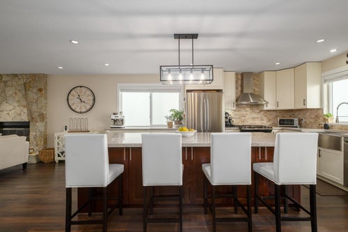 459 Cariboo Crescent - Coquitlam East Single Family Residence for Sale, 4 Bedrooms (R3095267)