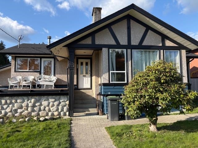 360 Seaforth Crescent - Central Coquitlam Single Family Residence for Sale, 4 Bedrooms (R3105658)# - 1