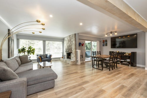 320 Gloucester Court - Coquitlam East single-family-residence for Sale, 3 Bedrooms (R3116034)