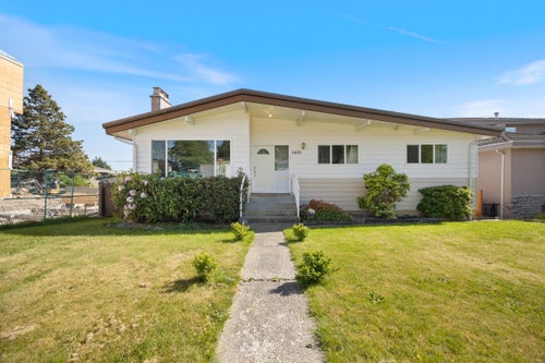6890 Hycrest Drive - Montecito Single Family Residence for Sale, 4 Bedrooms (R3123178)