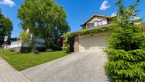 2961 Walton Avenue - Canyon Springs Single Family Residence for Sale, 3 Bedrooms (R3123421)