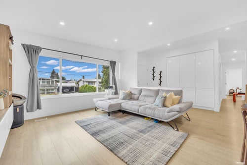295 Leroy Street - Central Coquitlam Single Family Residence for Sale, 5 Bedrooms (R3143610)