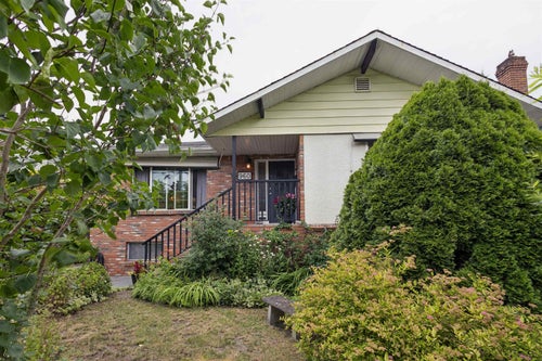 960 Cliff Avenue - Sperling-Duthie Single Family Residence for Sale, 3 Bedrooms (R3146129)
