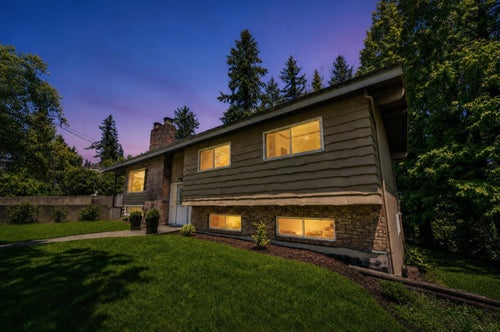 733 Shaw Avenue - Coquitlam West Single Family Residence for Sale, 5 Bedrooms (R3155511)