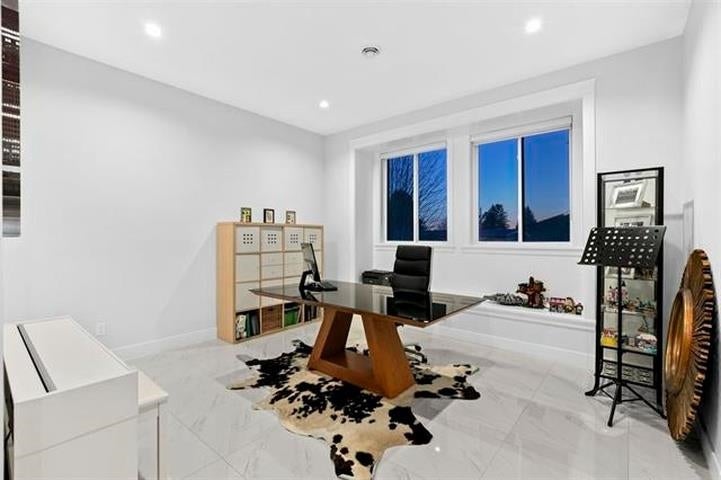 338 Mundy Street - Central Coquitlam Single Family Residence for Sale, 8 Bedrooms (R3156996)# - 16