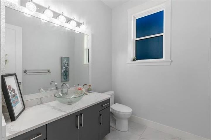 338 Mundy Street - Central Coquitlam Single Family Residence for Sale, 8 Bedrooms (R3156996)# - 18